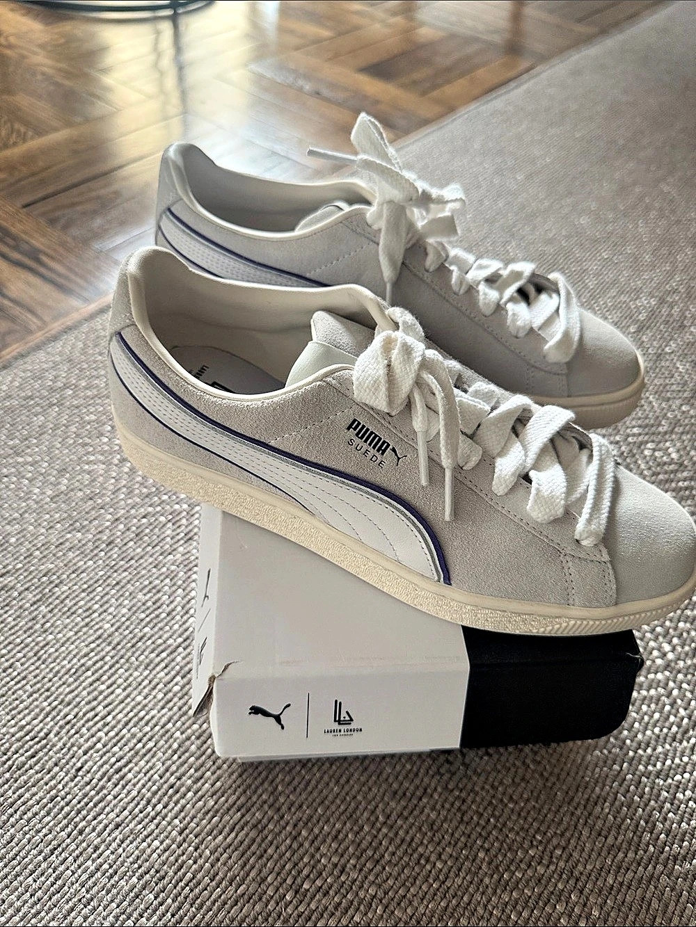 Puma Suede Classic XXI Women's Sneakers White Like New